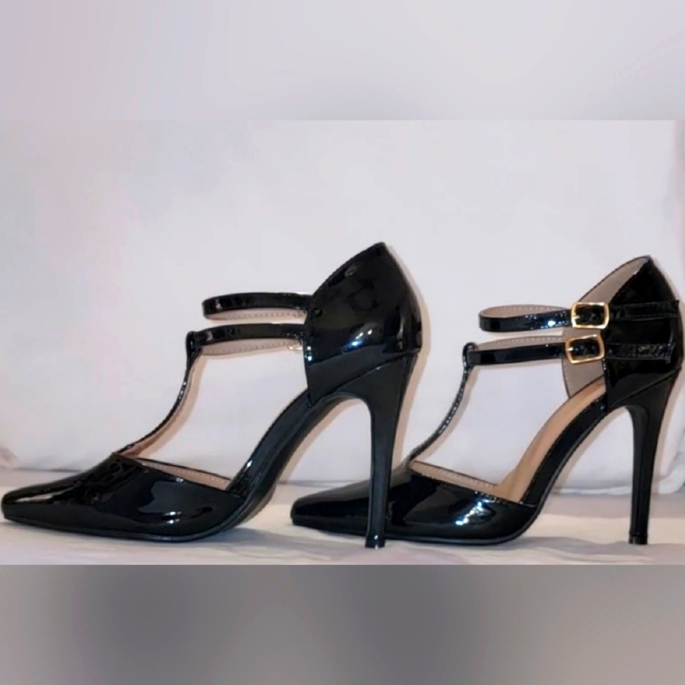 Black Patent Heels by Journee Collection ~ size 6.5